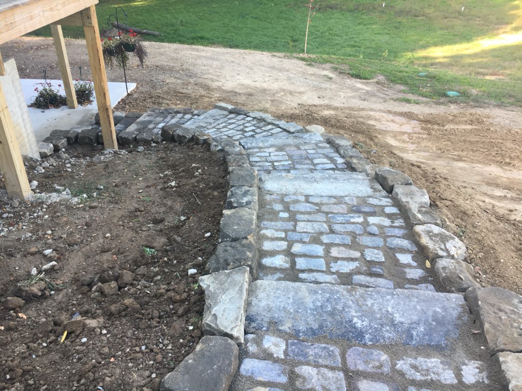 Big Oak Reclaimed | Reclaimed Granite Curbstone Big Oak Reclaimed | Reclaimed Granite Curbstone