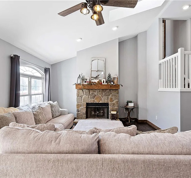 Big Oak Reclaimed | Fireplace
