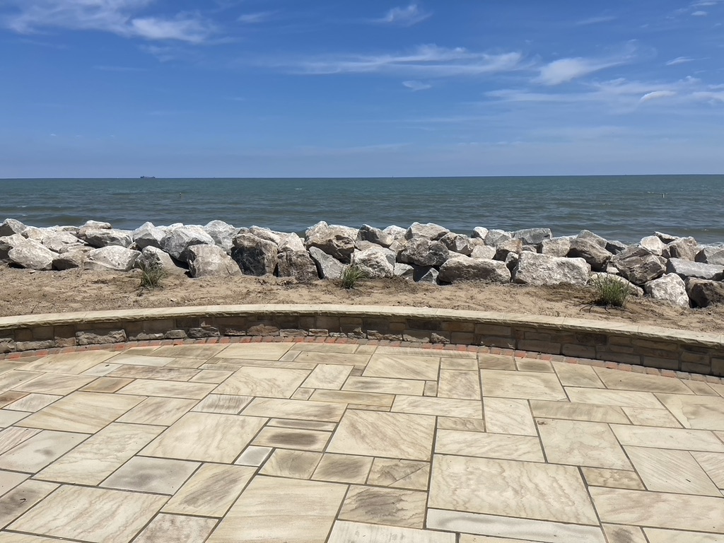 Limestone boulders Big Oak Reclaimed|Home